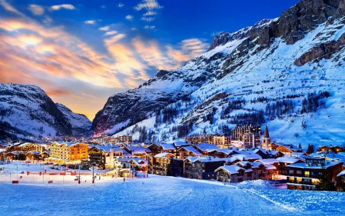   Apres-ski culture:The best spots to unwind after a day on the slopes in the French Alps